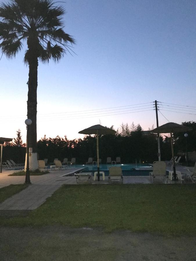 Banos Apartments And Swimming Pool Roda  Exteriér fotografie